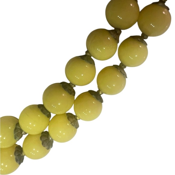 Miriam Haskell by Frank Hess 1940’s Yellow Glass Beads Necklace - Picture 3 of 4